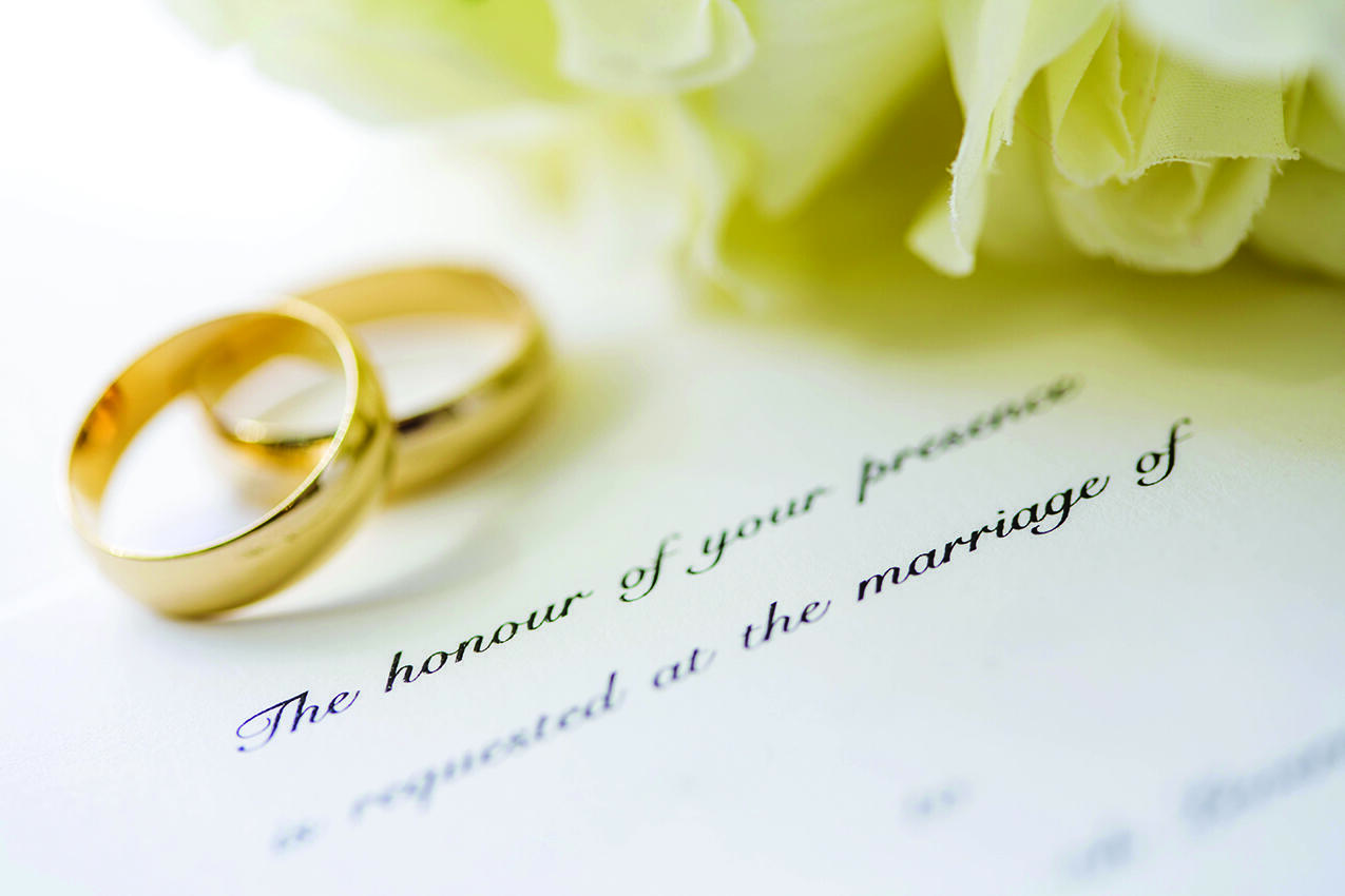Here is the essential information that a wedding invitation should convey.