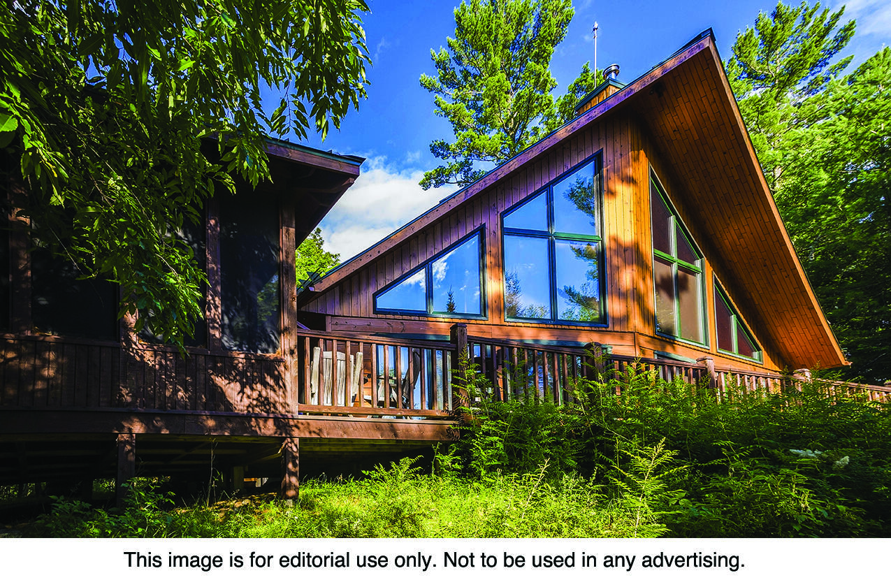 Individuals can consider these tips when selecting a vacation rental.